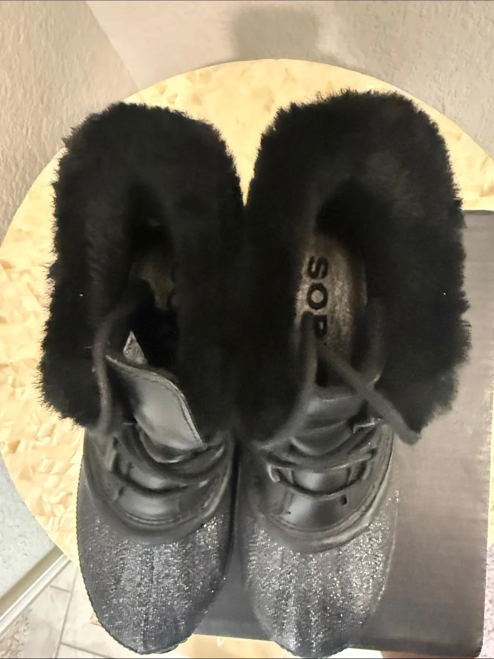 Sorel Black womens Out N About Plus Lux Boot size 7.5